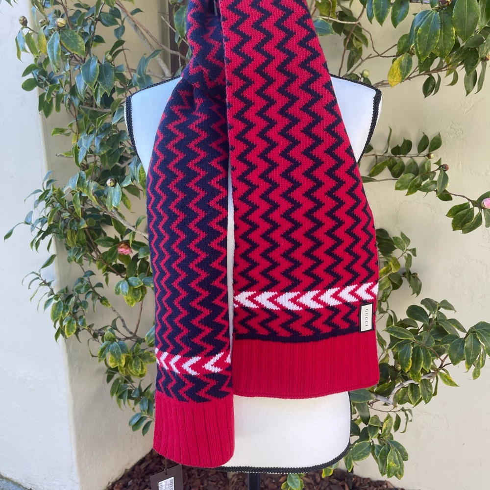 GUCCI Red/Blue—Blue/Red Zaggede Long 2 Tricot 100% Wool Scarf NWT ~ Authentic - Picture 4 of 11